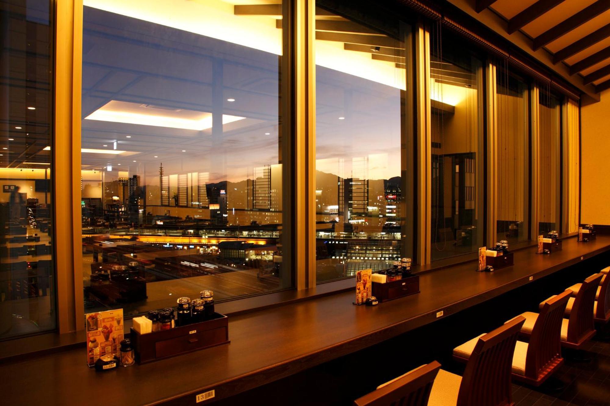 Kobe Harbor Land Onsen Manyo-Club Hotel Exterior foto